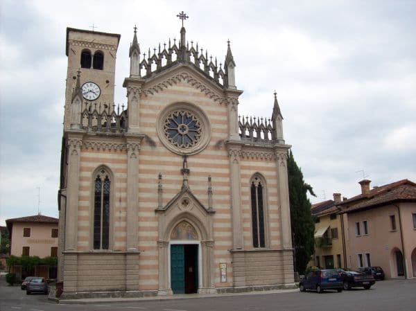 Parrocchie - Facciata del Duomo di Valvasone